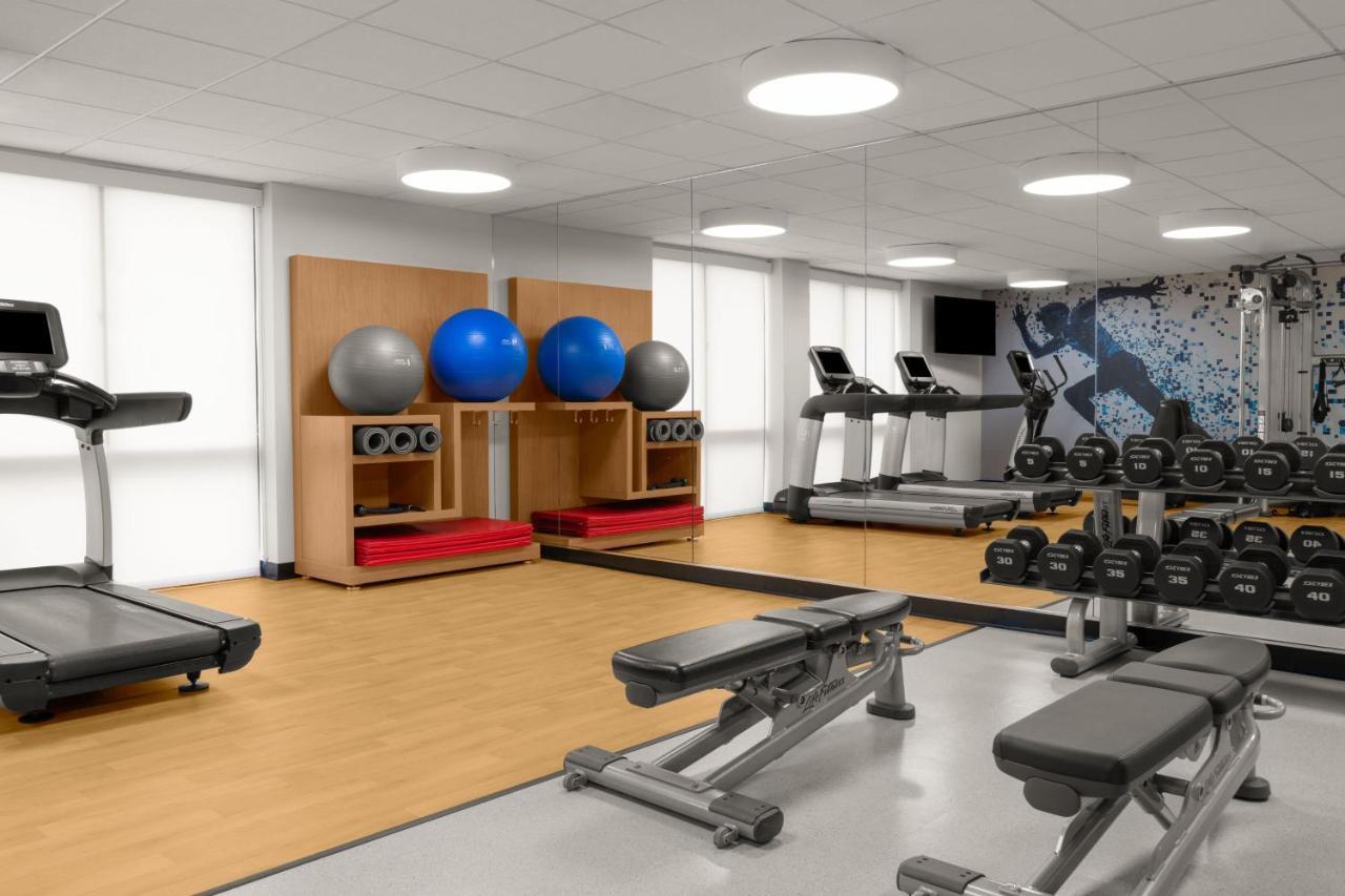 Sheraton Milwaukee Brookfield Ngoại thất bức ảnh