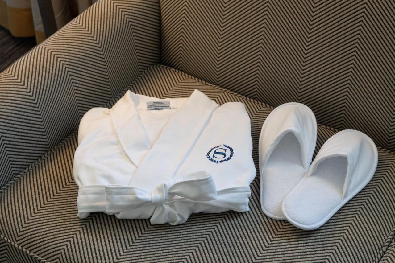 Sheraton Milwaukee Brookfield Ngoại thất bức ảnh