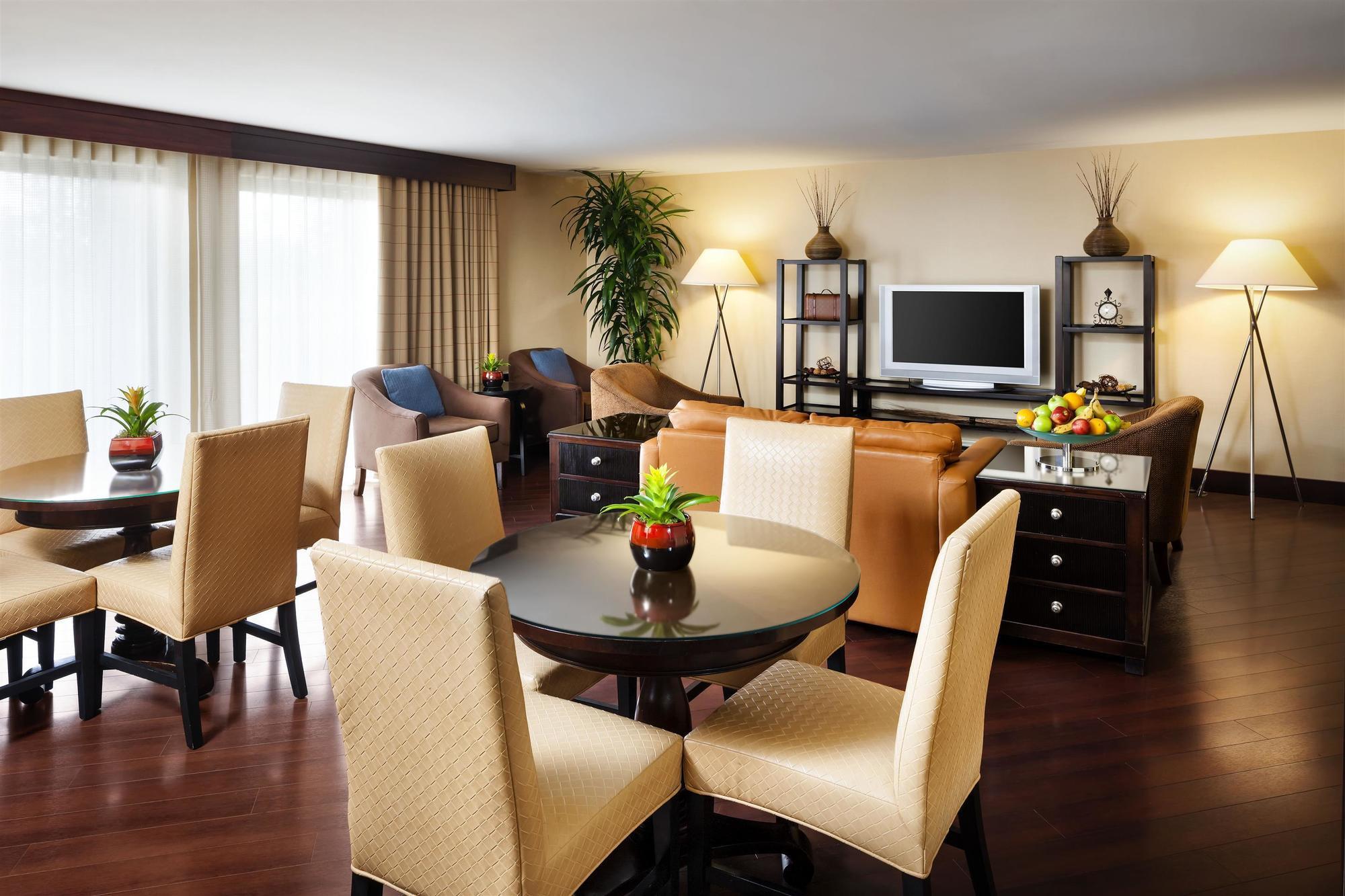 Sheraton Milwaukee Brookfield Ngoại thất bức ảnh