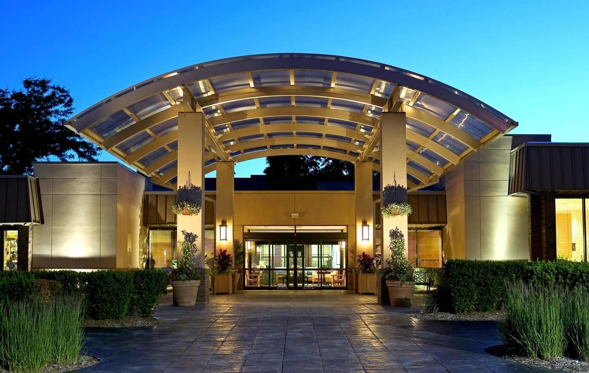 Sheraton Milwaukee Brookfield Ngoại thất bức ảnh