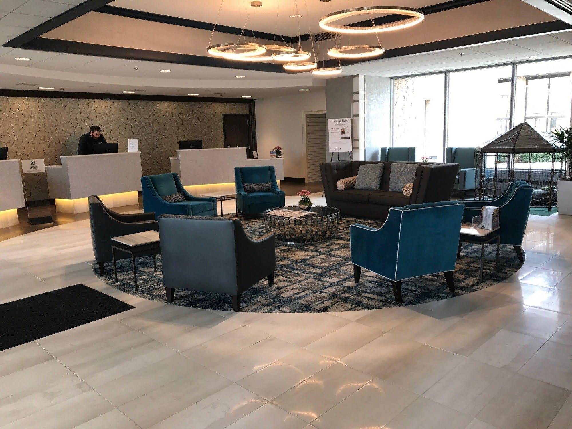 Sheraton Milwaukee Brookfield Ngoại thất bức ảnh