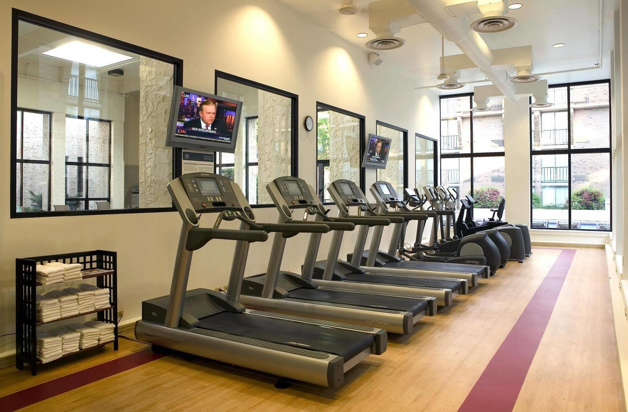 Sheraton Milwaukee Brookfield Ngoại thất bức ảnh