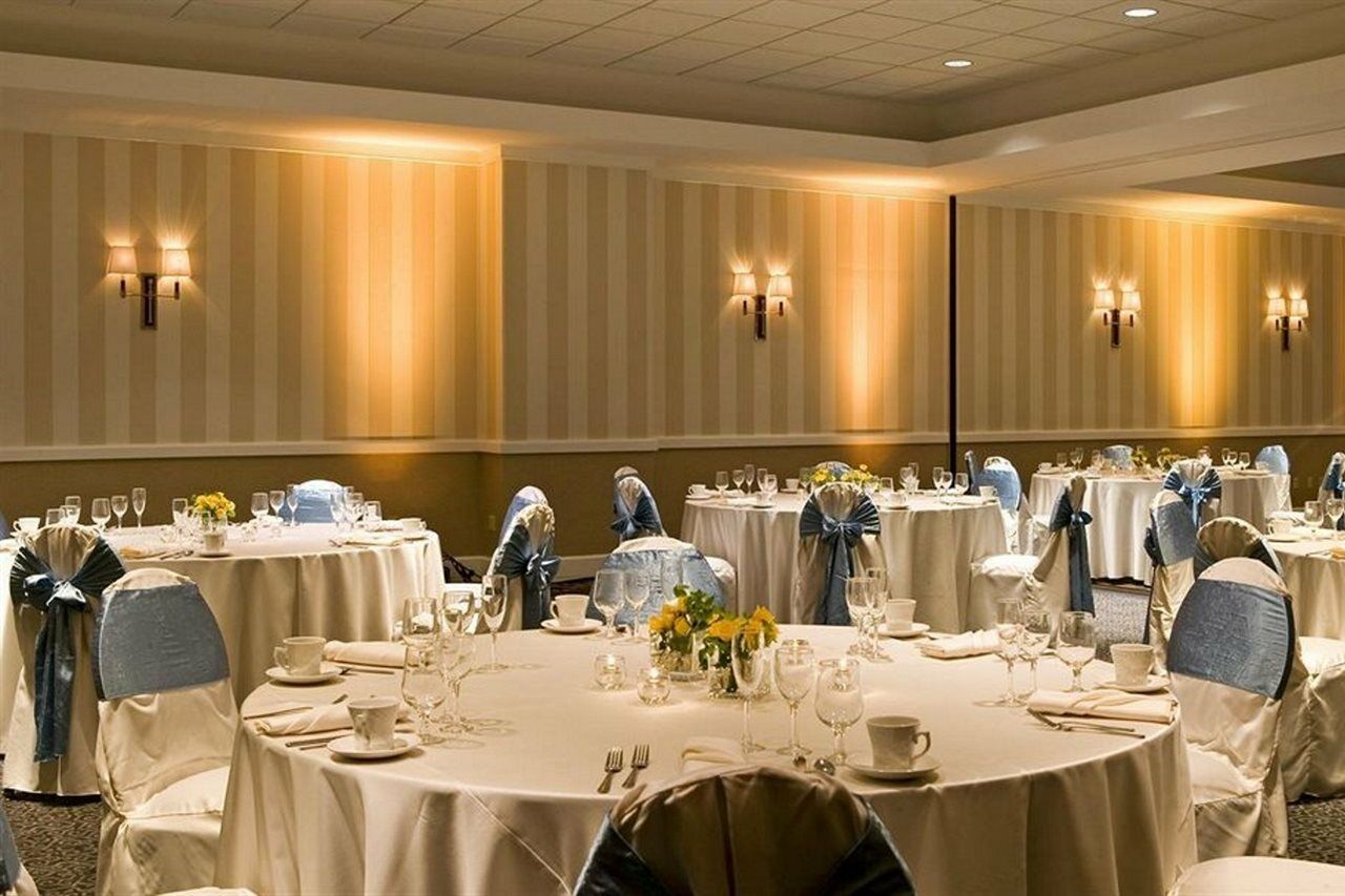 Sheraton Milwaukee Brookfield Ngoại thất bức ảnh
